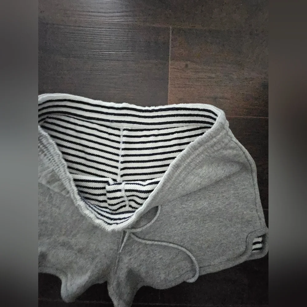 Gray Drawstring Reversible Shorts - Picture 2 of 4